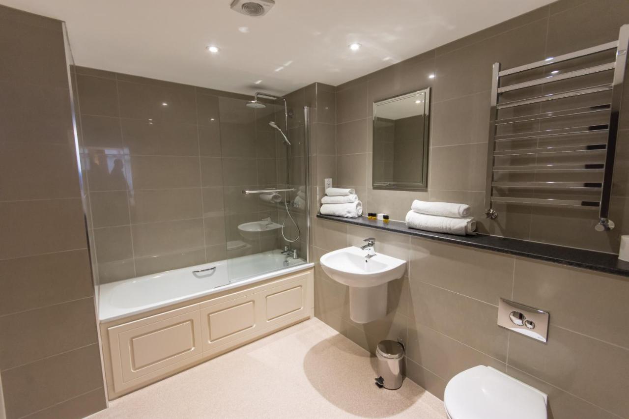 St Nicholas Hotel Colchester Bagian luar foto